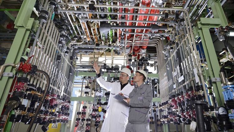 Rohrbahnhöfe in einer Leverkusener Produktionsanlage der Saltigo GmbH. Bild: Saltigo.