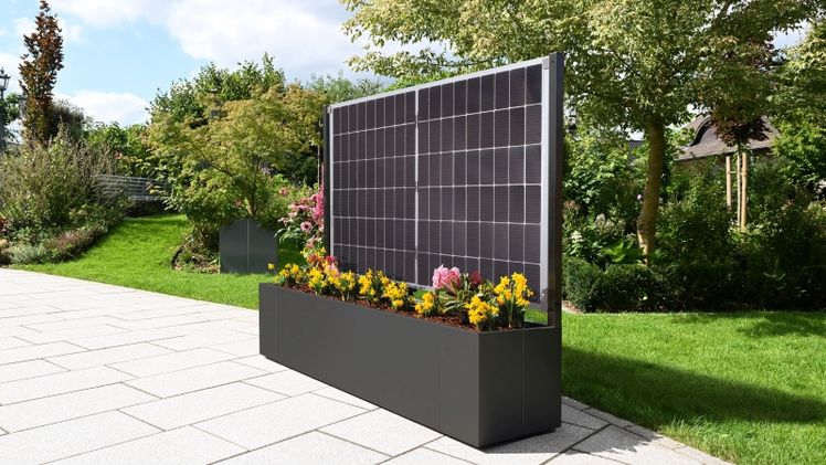 Die Firma Richard Brink hat ihre Produktpalette im Bereich der Pflanzsysteme um den Pflanzkasten „Modular Sol“ ergänzt. Dieser setzt die individuell gestaltbare "Modular"-Reihe des Metallwarenherstellers innovativ fort. Bild: Richard Brink GmbH & Co. KG.