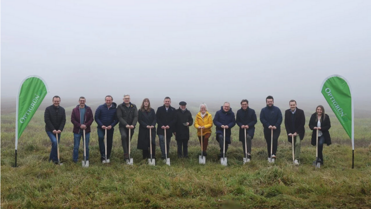 Offizieller Startschuss beim Spatenstich für den Neubau der Optigrün international AG in Sigmaringen. Bild: Optigrün.