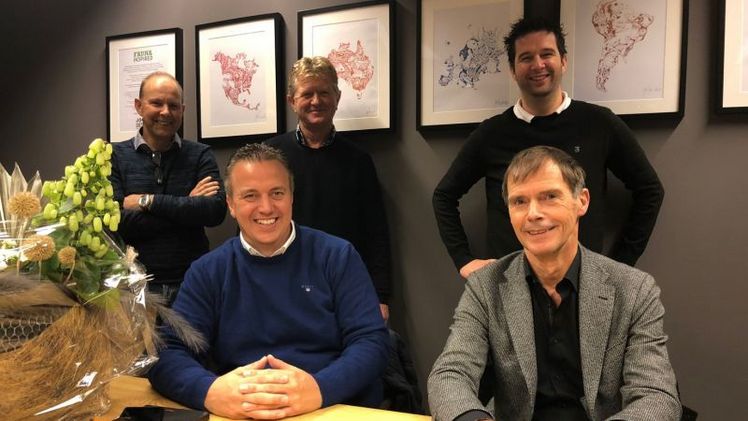 Hinten v.l.n.r. Nick Groenewegen, Fred van Luijk und Rene van Dop. Vorne: Robin Berendse und Leo Valstar. Bild: Rene van Dop/linkedin.