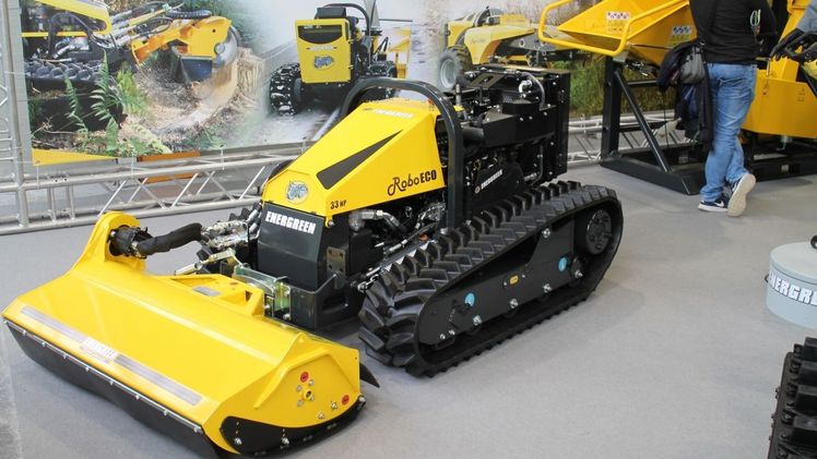 Selbstfahrende Gerate zum Landschaftsschutz auf der EIMA. Bild: GABOT.