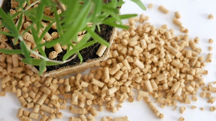 Neues Produktsortiment an organischen BIO-Düngern aus Kollagenfasern. Bild: AVEMA GmbH.
