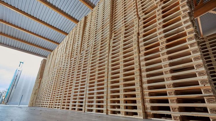 Die European Pallet Association e.V. (EPAL) sichert mit über 600 Mio. EPAL Europaletten und 20 Mio. Gitterboxen im weltweit größten offenen Tauschpool. Bild: EPAL.
