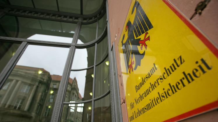 Eingangsschild Dienstsitz Mauerstraße des Bundesamts für Verbraucherschutz und Lebensmittelsicherheit (BVL) in Berlin. Bild: BVL, Gloger.