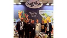 Von links nach rechts: Thomas Boquist, SanLucar; Jaime Sánchez, SanLucar; Armin Rehberg, CEO von SanLucar; Markus Ulfstedt, Mitinhaber von Vegepörssi Oy; Peter Söderlund, CEO von Vegepörssi Oy; Dominik Wehner, SanLucar. Bild: SanLucar.
