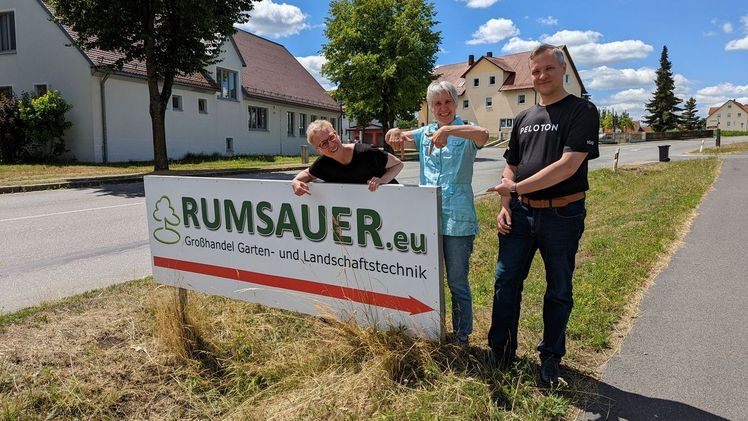 v.l. Marion Hartmann, Barbara Heinrichs, Christian Rumsauer. Bild: Rumsauer GmbH. v.l. Marion Hartmann, Barbara Heinrichs, Christian Rumsauer. Bild: Rumsauer GmbH.