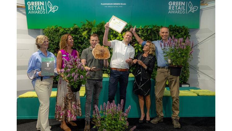 Vitroflora Grupa aus Dobrcz (Polen) hat mit der Einreichung Agastache 'Agapk' (BEELICIOUS PINK) in der Kategorie Beste Neuheit den Green Retail Award gewonnen. Bild: © Rolf van Koppen fotografie.