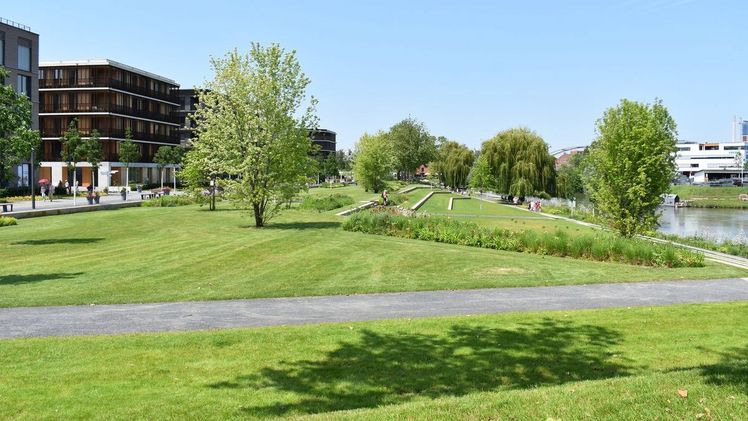 "Die Stadt der Zukunft ist grün", so das Fazit der Teilnehmer des Garten-Gipfels, die u.a. die BUGA Heilbronn besuchten. Foto: BGL.