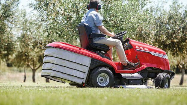 Honda-Aufsitzmäher mit Euro-5-Motoren setzen neue Standards. Bild: Honda.