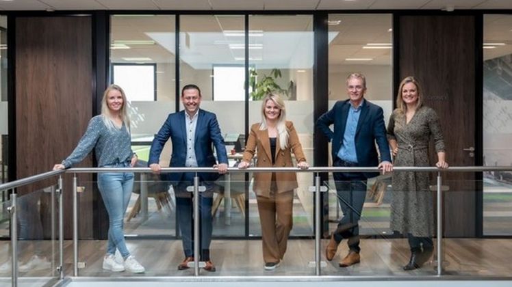 Die dritte Generation Van Nobelen nimmt ihren Platz im Familienunternehmen ein. Bild: Van Nobelen.