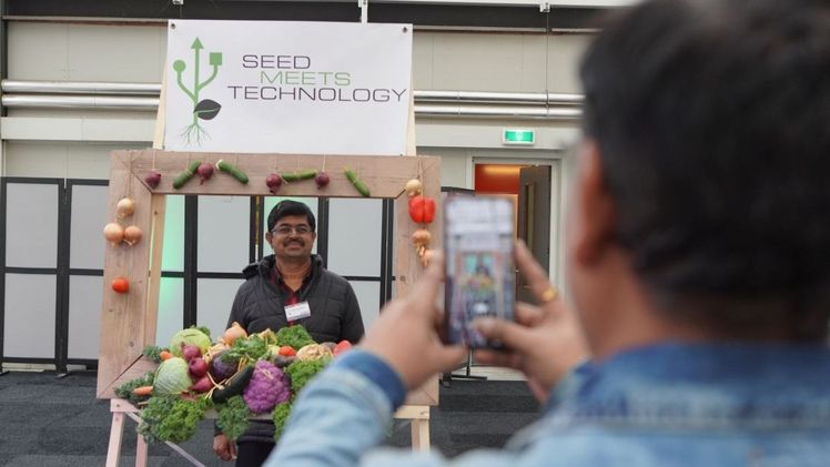 Sowohl alteingesessene als auch neu gegründete Unternehmen aus dem In- und Ausland waren auf der Messe mit einem Stand oder einem Handelstisch vertreten. Bild: Seed meets Technology.