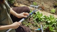Mit cleveren Lösungen wie dem GARDENA combisystem wird die Gartenpflege in der Gartensaison 2027 noch komfortabler. Bild: © GARDENA.