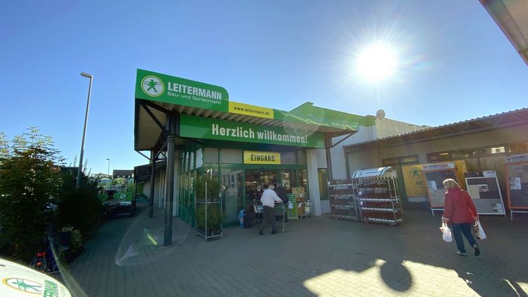 hagebau-Gesellschafter Leitermann wechselt mit seinen sieben Standorten in Ostthüringen und Westsachsen, darunter der Markt in Rochlitz, in das hagebaumarkt-System. Bild: hagebau.