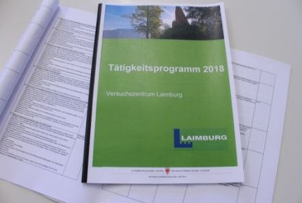 Im Austausch zwischen Wissenschaft und Praxis wird in den Fachbeiratssitzungen das Tätigkeitsprogramm des Versuchzentrums Laimburg für 2018 definiert. Bild: Versuchszentrum Laimburg
