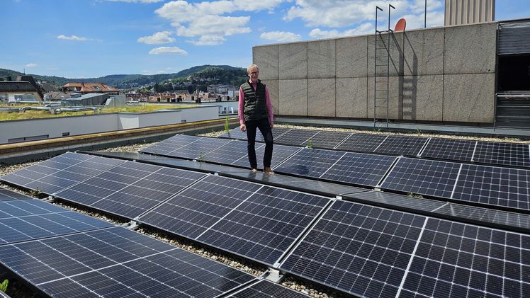 Marco Eberle, Hauptgeschäftsführer des Landesbauernverbandes: „Wir wollen mit dieser Investition ganz bewusst ein Zeichen setzen und eine Vorreiterrolle in der Stadt einnehmen.“ Bild: LBV/Brodbeck.