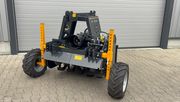 Fräse mit hydraulischem Ausräumer. Bild: Harlander Landtechnik.