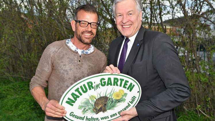 ORF Biogärtner Karl Ploberger und Landesrat Martin Eichtinger. Bild: NLK Filzwieser.