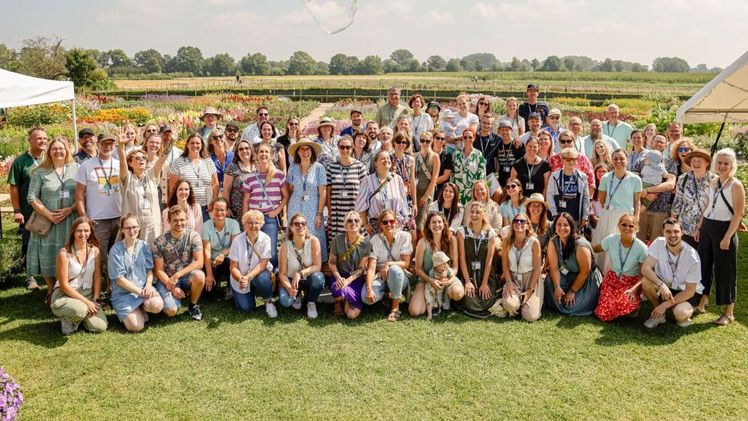 Gruppenbild vom Volmary Gartenbloggertreffen 2024. Bild: Volmary.