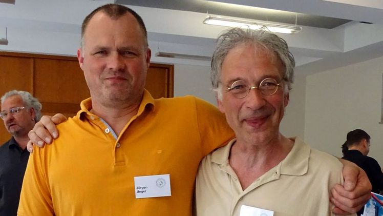 Bodenexperten unter sich: Jürgen Unger (l.) und Jörn Benk. Bild: FgB/Banse.