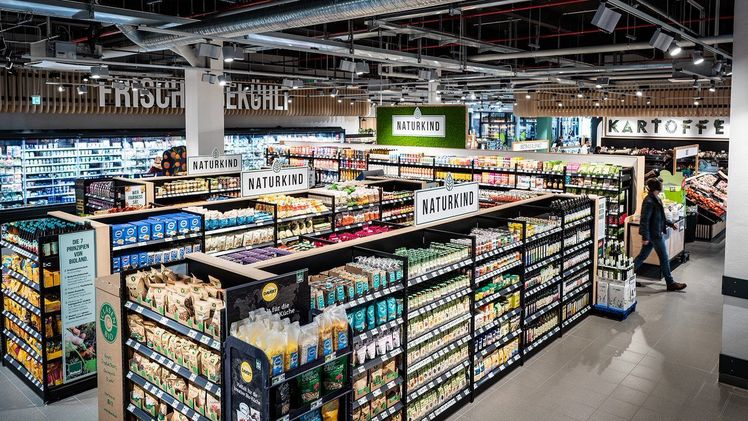 Bio-Offensive geht weiter - EDEKA eröffnet 50. NATURKIND Welt. Bild: EDEKA.
