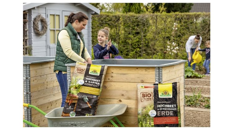 NeudoHum Hochbeet und Garten Erde & Kompost. Bild: Neudorff.
