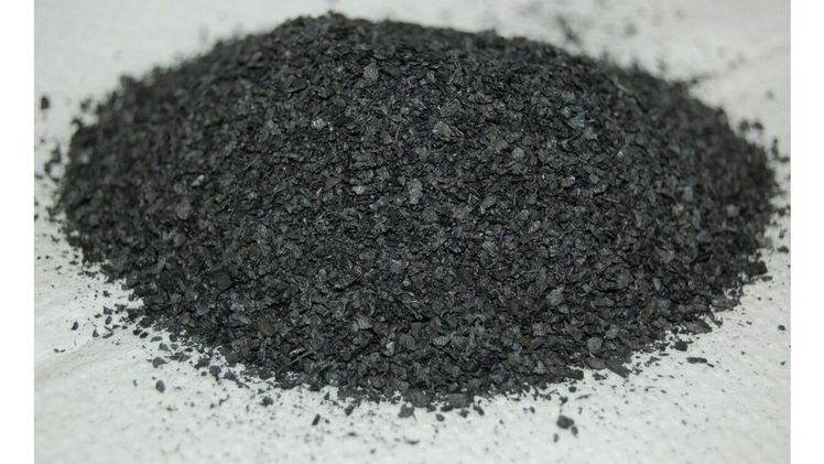 Erzeugung von hochwertiger Pflanzenkohle aus Biomasse. Bild: Manfred Klemisch/LWG.