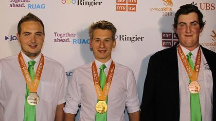 1. Platz: Yannick Etter aus Ried b. Kerzers, 2. Platz: Filip Luginbühl aus Kirchdorf BE, 3. Platz: Kevin Schwab aus Ins. Bild: VSGP.