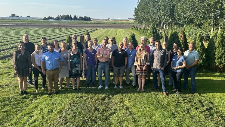 "GemüseWert" Gruppenfoto. Bild: Franken-Gemüse Knoblauchsland eG.