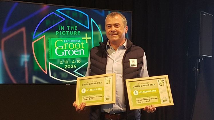 Oliver Palussiere nimmt für Minier Professional Solutions die Preise entgegen. Bild: GABOT. Oliver Palussiere nimmt für Minier Professional Solutions die Preise entgegen. Bild: GABOT.