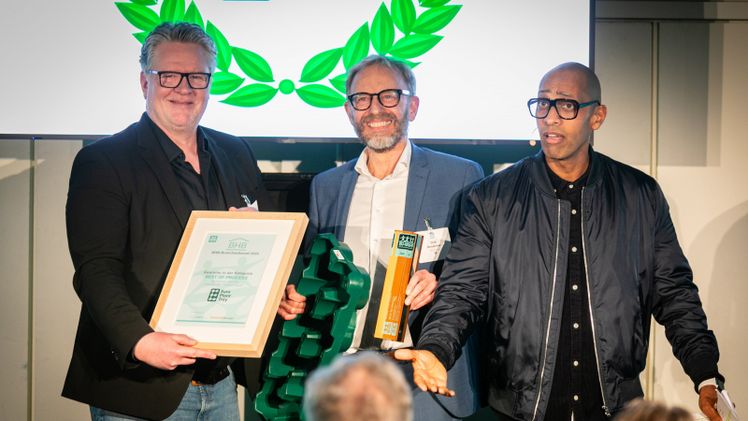 Euro Plant Tray gewinnt BHB-BranchenAward 2026 in der Kategorie "Best of Process". Bild: BHB/NIERHOFF-FOTOGRAFIE.DE.
