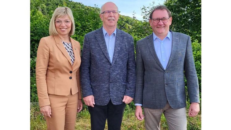 Präsidium des Verbands der Landwirtschaftskammern bestätigt (v.l.): Ute Volquardsen (Vizepräsidentin), Niedersachsens Kammerpräsident Gerhard Schwetje (Präsident) und Oliver Beitzel (Vizepräsident). Bild: Landwirtschaftskammer Rheinland-Pfalz.