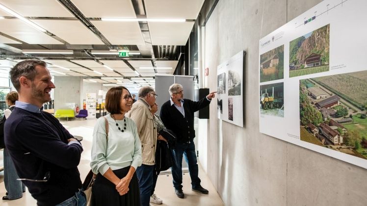 Historische Aufnahmen erzählen die ersten 50 Jahre des Versuchszentrums Laimburg. Bild: © Laimburg Research Centre/Ivo Corrà.