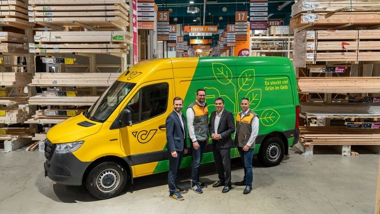 HORNBACH-Kundinnen und -Kunden profitieren durch die Kooperation von einer reibungslosen Paketzustellung mit hoher Erstzustellquote. Bild: © HORNBACH. HORNBACH-Kundinnen und -Kunden profitieren durch die Kooperation von einer reibungslosen Paketzustellung mit hoher Erstzustellquote. Bild: © HORNBACH.