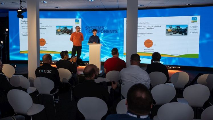 Internationales Fachprogramm auf der Systems & Components 2025. Bild: DLG, © Swen Pförtner. Internationales Fachprogramm auf der Systems & Components 2025. Bild: DLG, © Swen Pförtner.