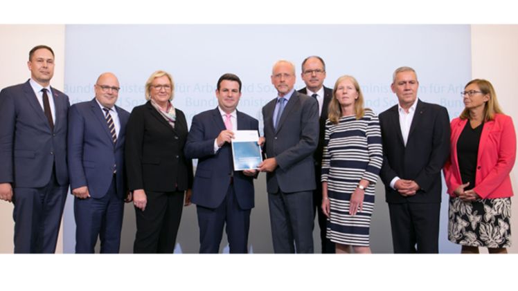 Mindestlohn steigt auf 9,19 Euro im Jahr 2019 und 9,35 Euro im Jahr 2020.