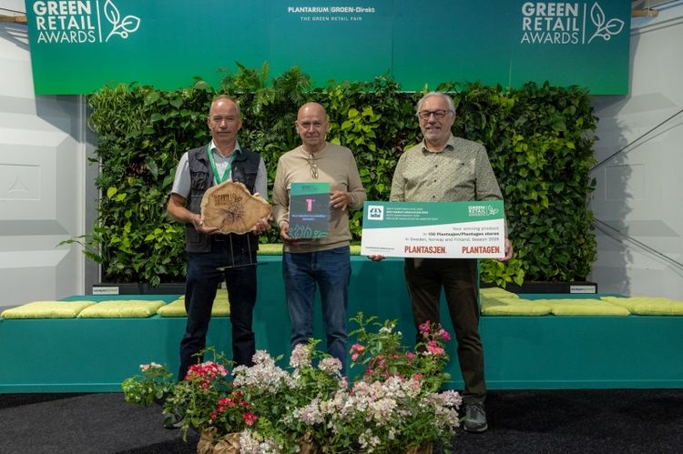 In der Kategorie Beste Marktinnovation ging der Green Retail Award an Naturosa® von Meer Plant BV aus Meer (Belgien). Bild: © Rolf van Koppen fotografie.