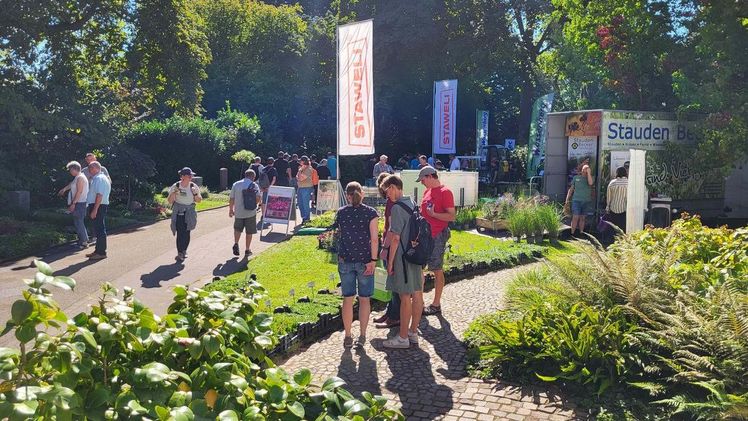 Die 22. Friedhofstechnik zeigt innovative Entwicklungen. Bild: Gartenbau NRW.
