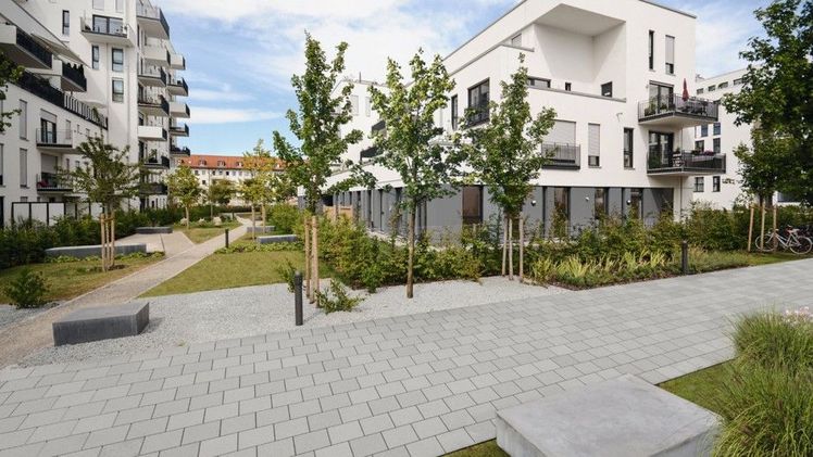 Hier eine beispielhafte Darstellung des Pflaster-Designs Primavera VS5.10 in lichtgrau. Bild: . F.C. Nüdling Betonelemente GmbH+Co. KG.