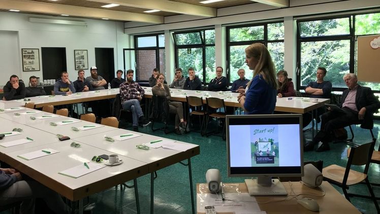 Der VGL NRW entwickelte für die Schülerinnen und Schüler am BZG in 2019 eine Start up-Reihe mit drei Workshops. Bild: VGL NR.