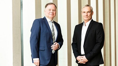 Die beiden Vorstände des Konsum Leipzig Dirk Thärichen und Michael Faupel. Bild: Konsum Leipzig.
