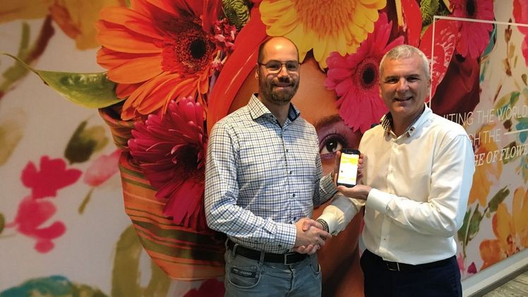 Marcel Vrijman (Product Owner Digital Dümmen Orange) (links) und Pim van Westen (Allgemeiner Geschäftsführer Synobsys). Bild: DümmenOrange.