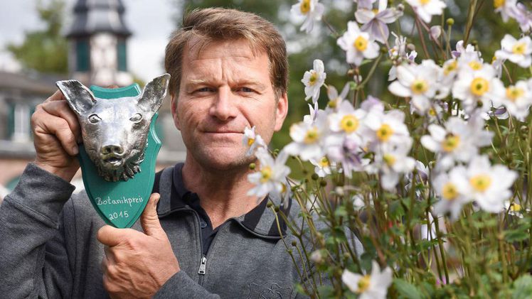Der Ferdinandushof hat 2015 beim Fürstlichen Gartenfest Schloss Wolfsgarten den silbernen Botanikpreis gewonnen.