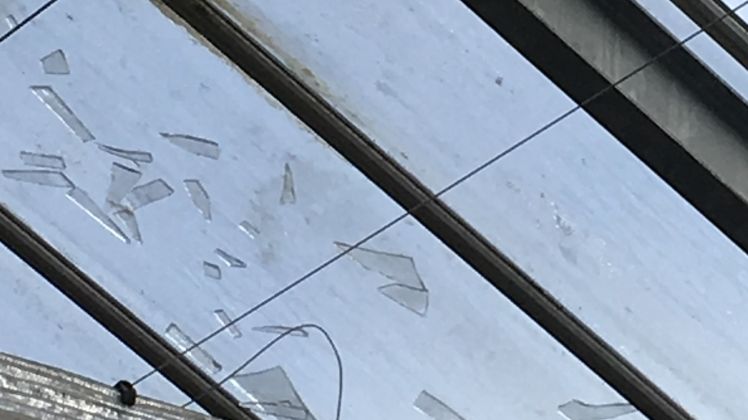 Der letzte Sturm sorgte für einige Schäden im Unterglasgartenbau. Bild: GABOT.