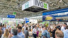 IVG und BHB bitten am zweiten Messetag zur gemeinsamen Gartenparty. Bild: © Koelnmesse GmbH, Hanne Engwald - Simulation BHB.
