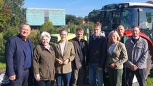 Zu Gast waren (u.a.) Frau Ute Volquardsen (Präsidentin LKSH), Frau Birte Glißmann MdL (CDU), Herr Dirk Kock-Rohwer MdL (Bündnis 90/Die Grünen), Frau Ina Abel (MLLEV), Herr Dr. Frank Schoppa (BdB SH) und Herr Thorsten Krohn (Vizepräsident BdB). Foto: Patrick Schnoor, Landwirtschaftskammer SH.