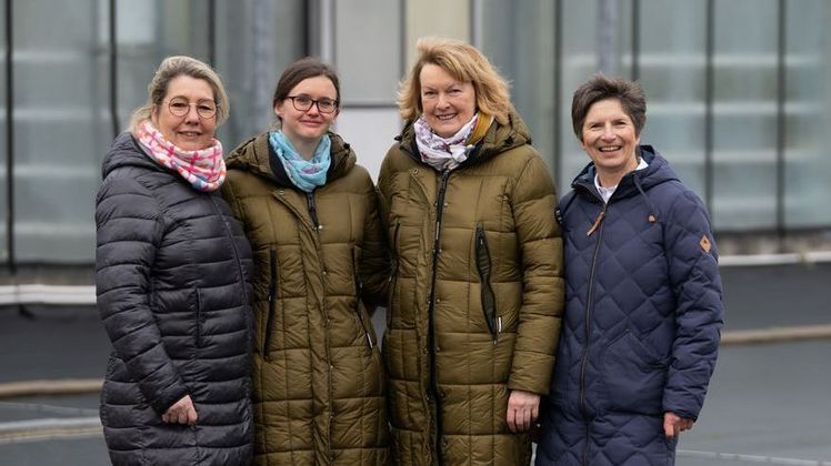 v.l. Simone de la Motte (Agrobusiness Niederrhein), Charlotte und Barbara  Dröpppelmann (Planungsbüro Dröppelmann) und Dr. Anke Schirocki, (Agrobusiness Niederrhein). Bild: Agrobusiness Niederrhein. v.l. Simone de la Motte (Agrobusiness Niederrhein), Charlotte und Barbara  Dröpppelmann (Planungsbüro Dröppelmann) und Dr. Anke Schirocki, (Agrobusiness Niederrhein). Bild: Agrobusiness Niederrhein.