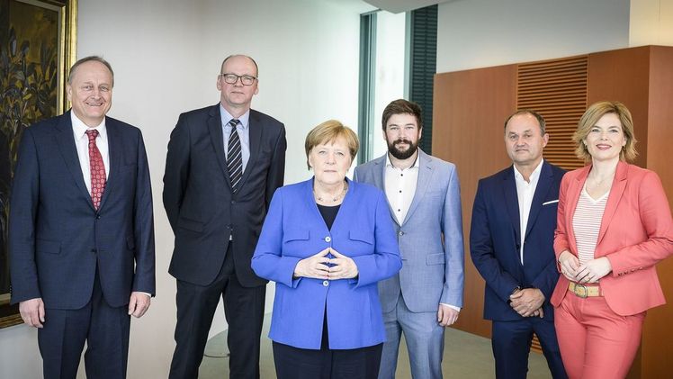 Die Zukunftskommission soll nun auf den Weg gebracht werden. Bild: Denzel /Bundespresseamt. Die Zukunftskommission soll nun auf den Weg gebracht werden. Bild: Denzel /Bundespresseamt.