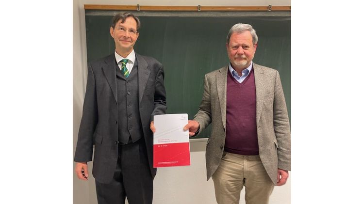 Prof. Christian Lippert und Herr Professor Hartmut Stützel. Bild: ZBG.