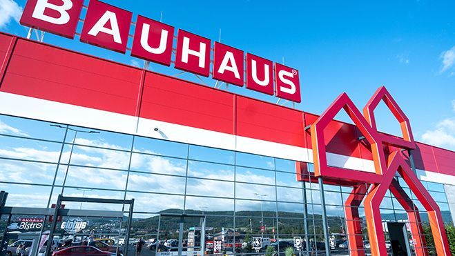 Fassade BAUHAUS Usti nad Labem, Tschechien. Bild: BAUHAUS.