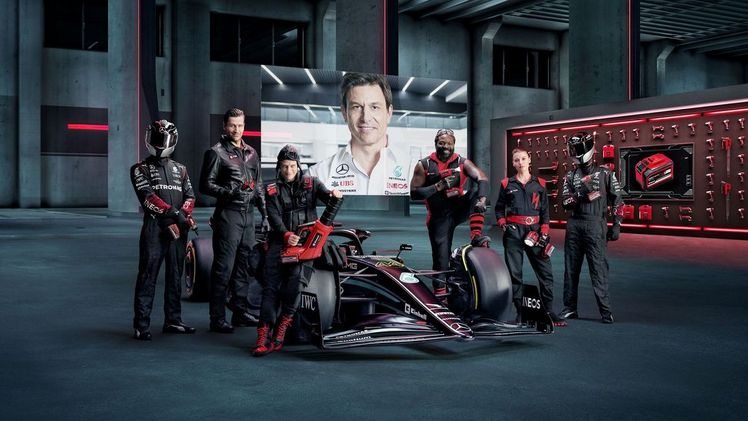 Mit dem Start der Formel 1 Saison 2023 agiert die Marke Einhell nun auch in der Königsklasse des Motorsports als „Official Tool Expert" des Mercedes Formel 1-Rennstalls. Bild: Einhell.